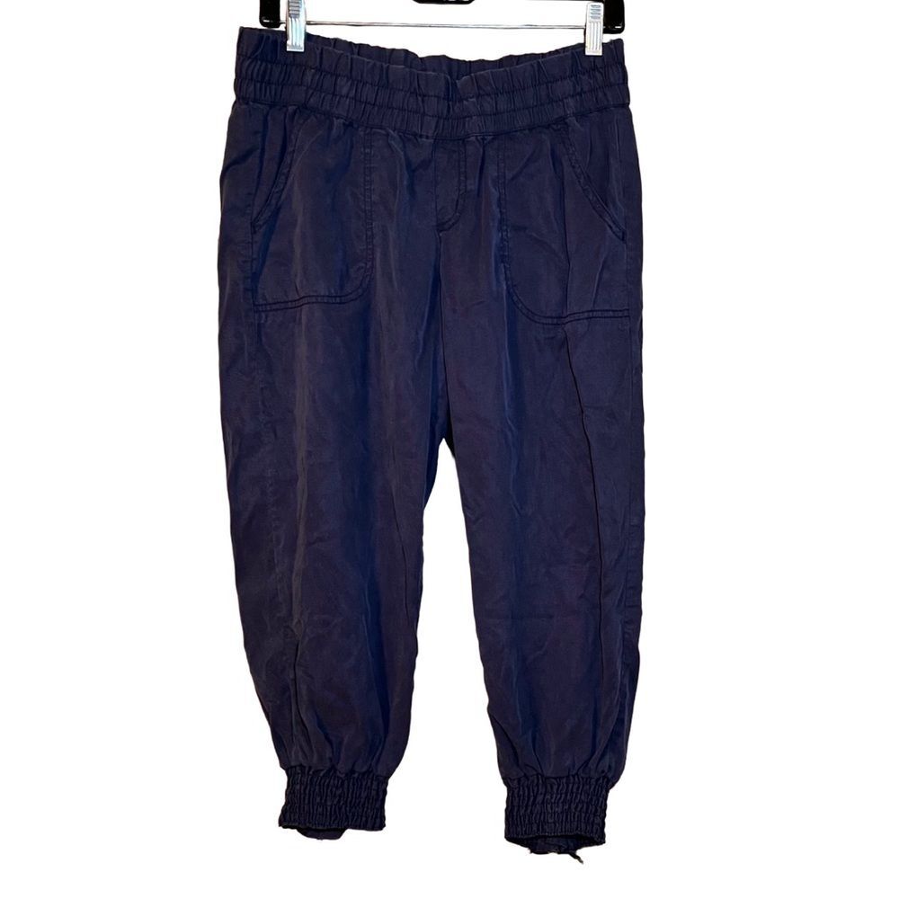 Athleta pull on cropped pants dusty blue purple cuffed legs size 8
